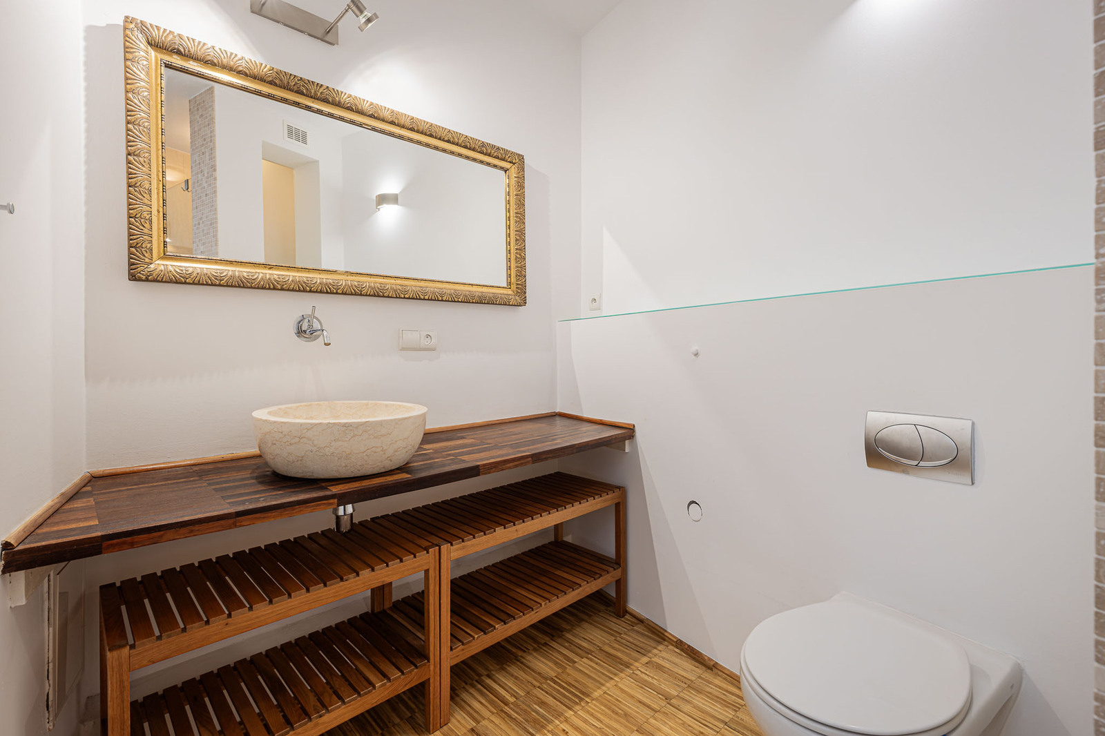 Charming Apartment | 70 m² | Muranów