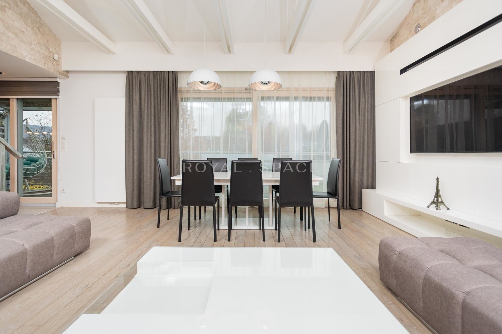 Apartament z tarasem i widokiem na zieleń na Woli!