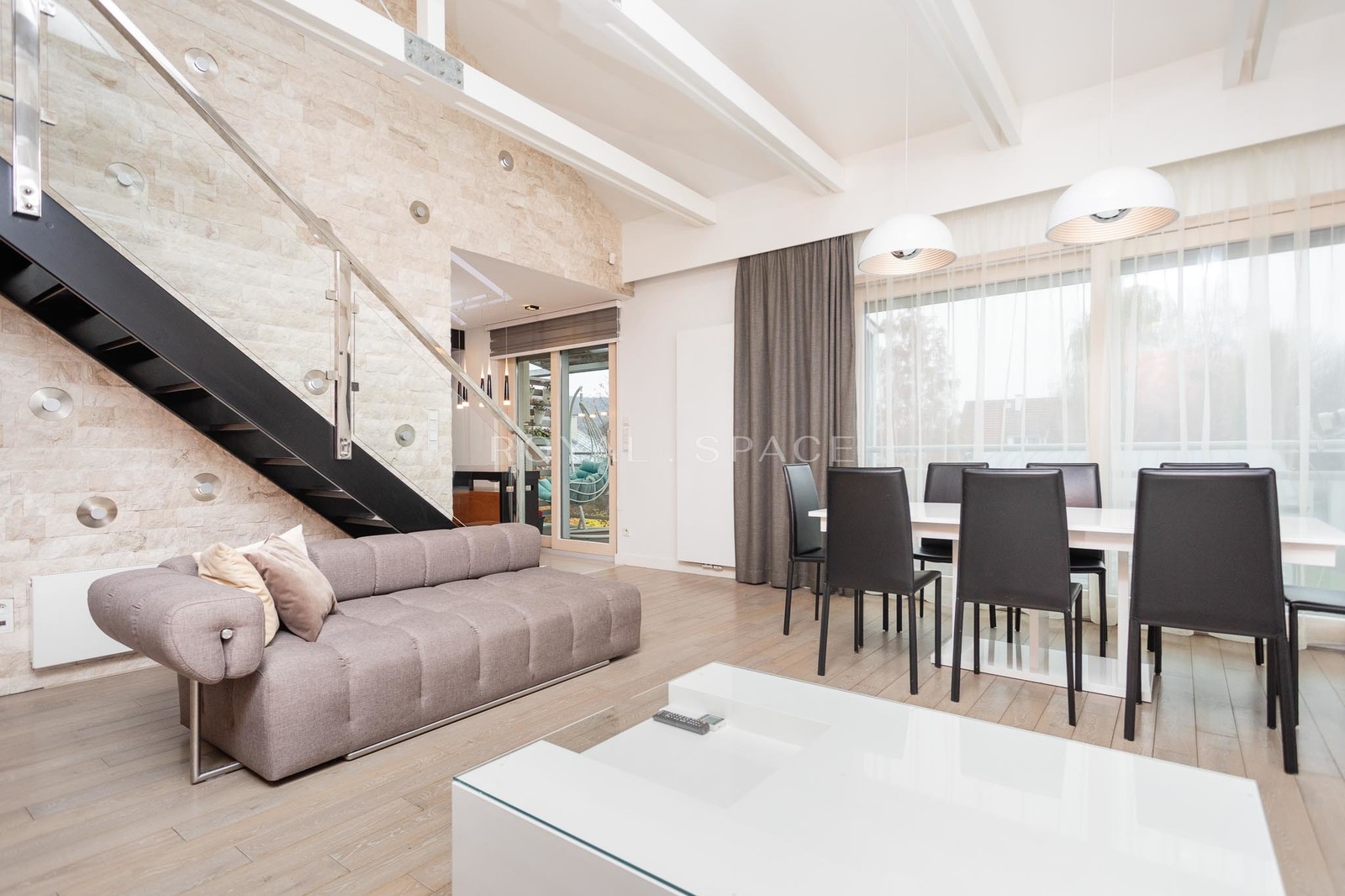 Apartament z tarasem i widokiem na zieleń na Woli!