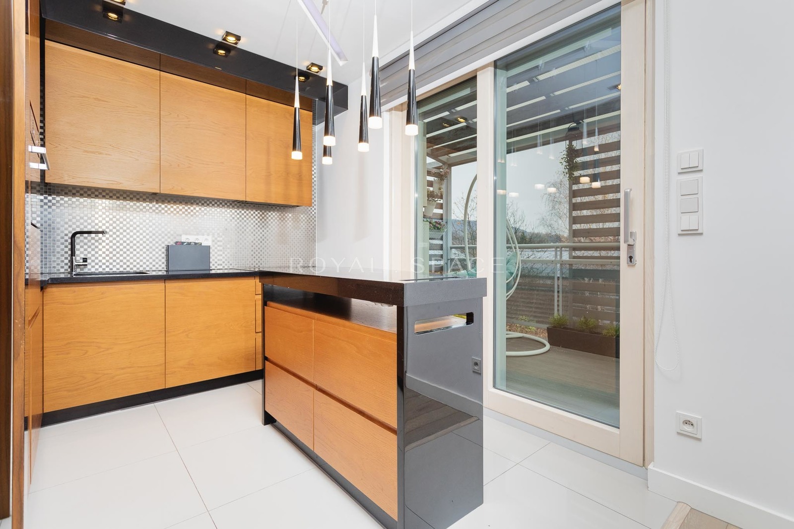 Apartament z tarasem i widokiem na zieleń na Woli!