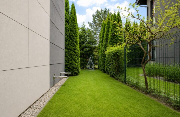 Apartment with Private Garden near Błonia