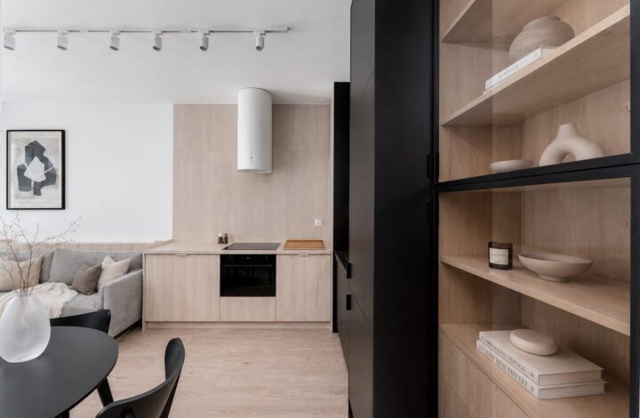 Apartment with balcony, AC and dressing room!