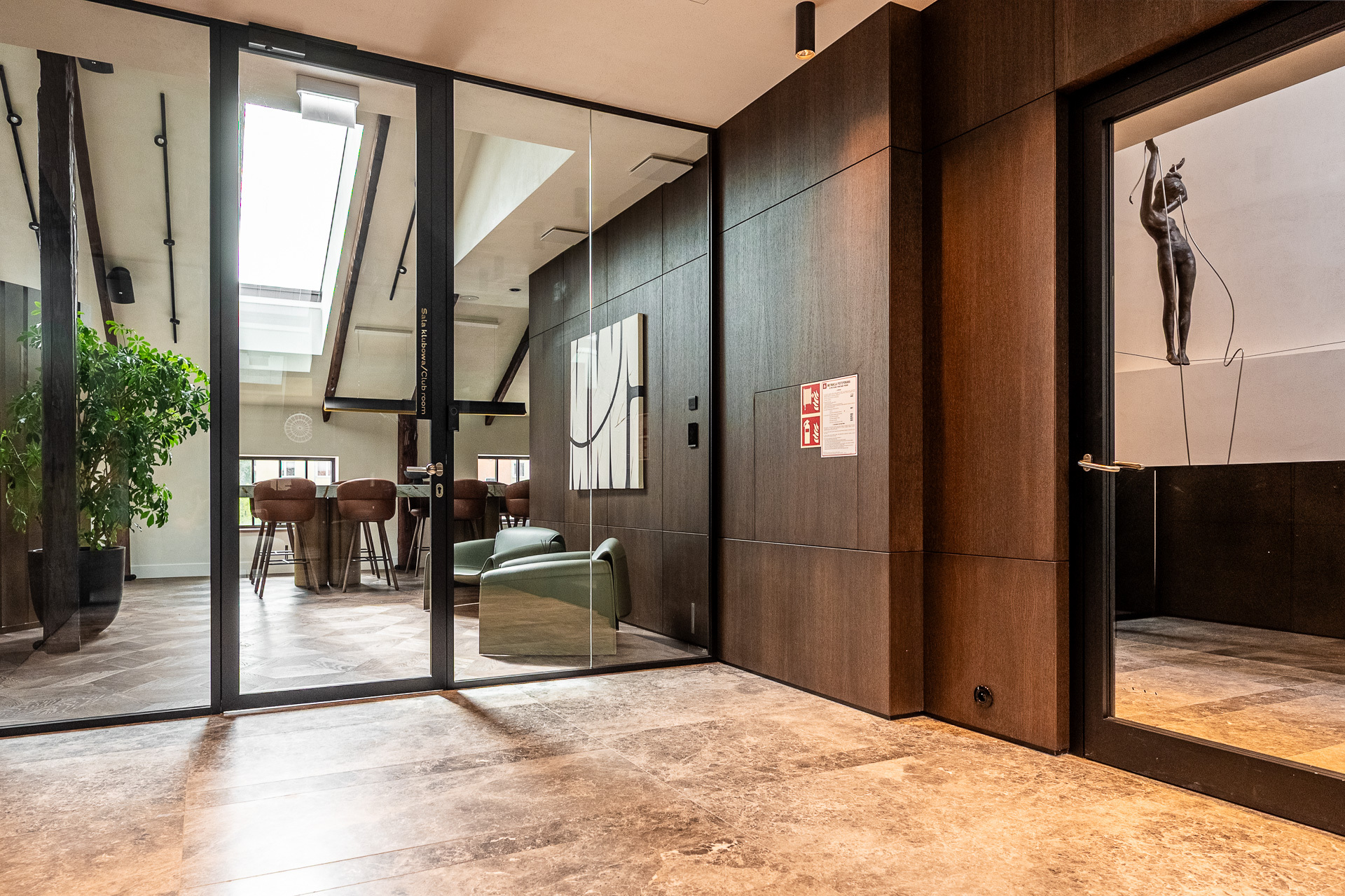 Apartment in the luxurious Noho development!
