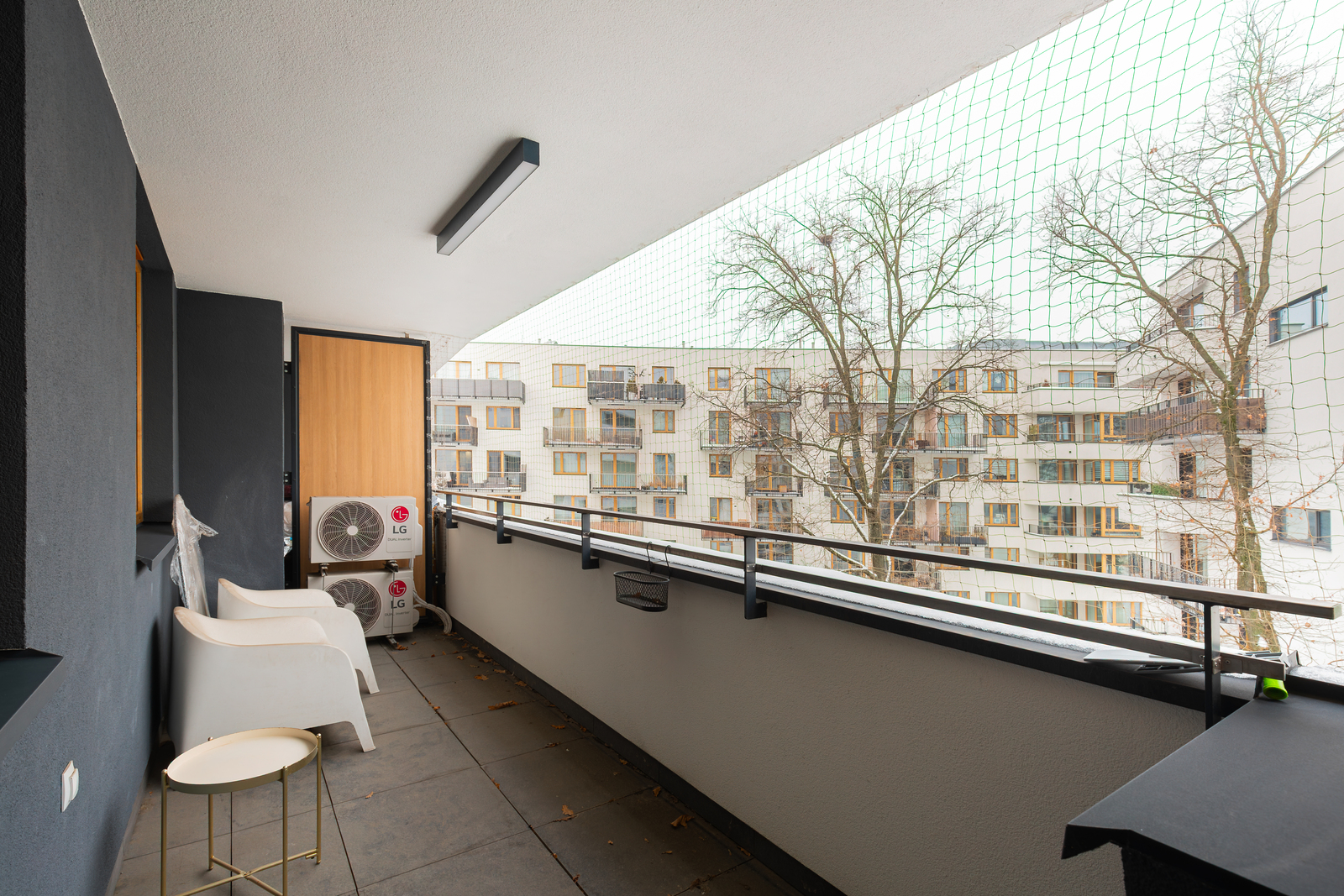 Komfortowy apartament z loggią i balkonem!