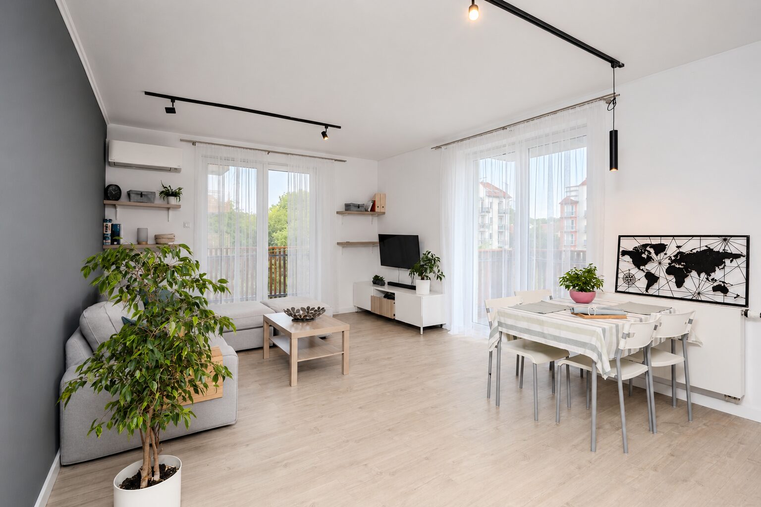 Przestronny apartament z 2 balkonami | Żabiniec