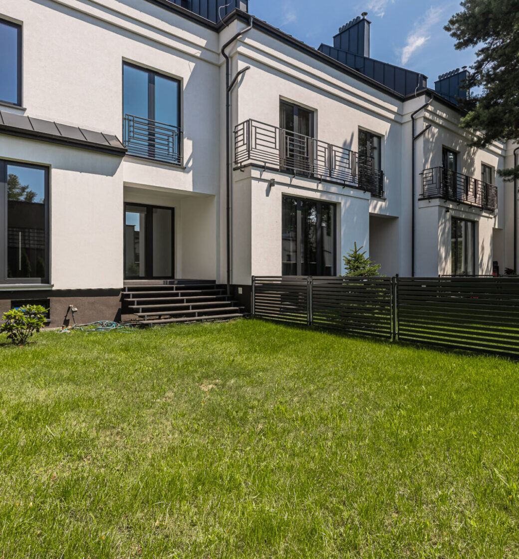 Modern 250 m² House | 7 Rooms | Sadyba