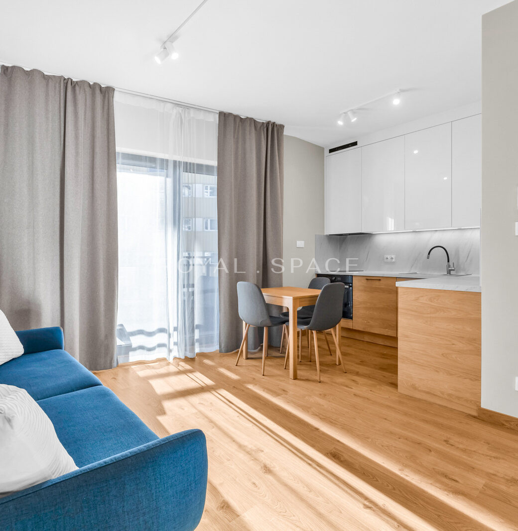 Apartment with a loggia in a luxury developmet!