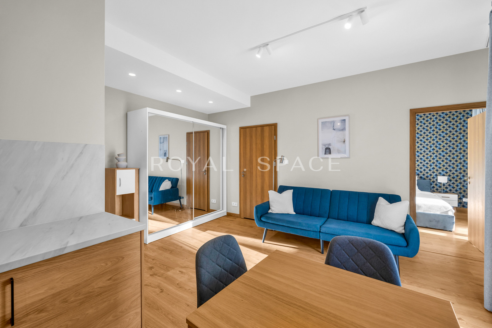 Apartment with a loggia in a luxury developmet!