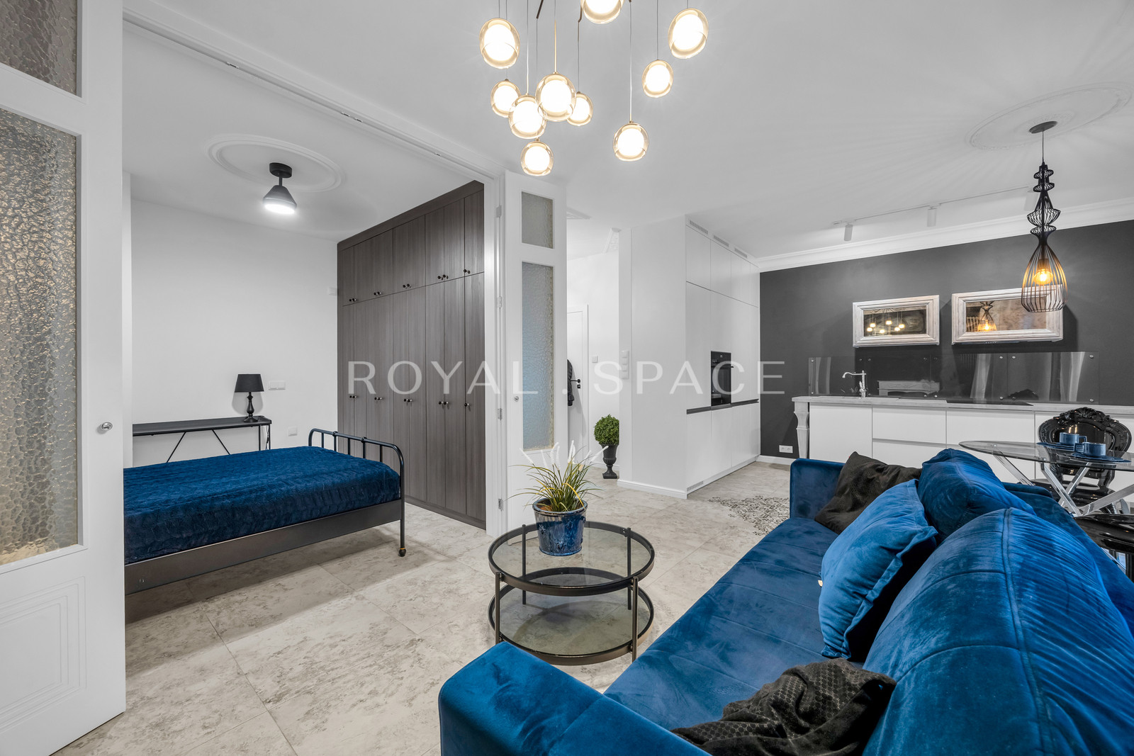 Amazing apartment in Mennica Residence