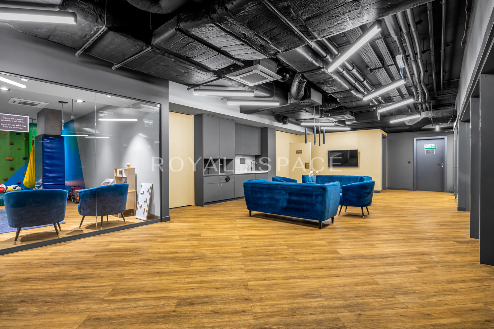 Amazing apartment in Mennica Residence