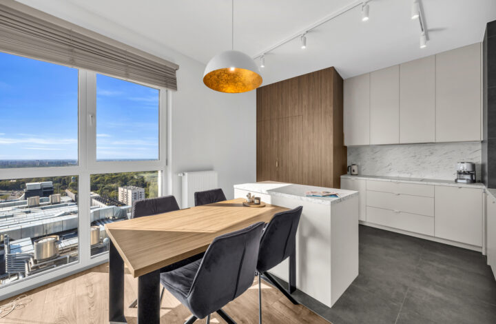 Apartament z Panoramą Miasta | 24 Piętro | Wola
