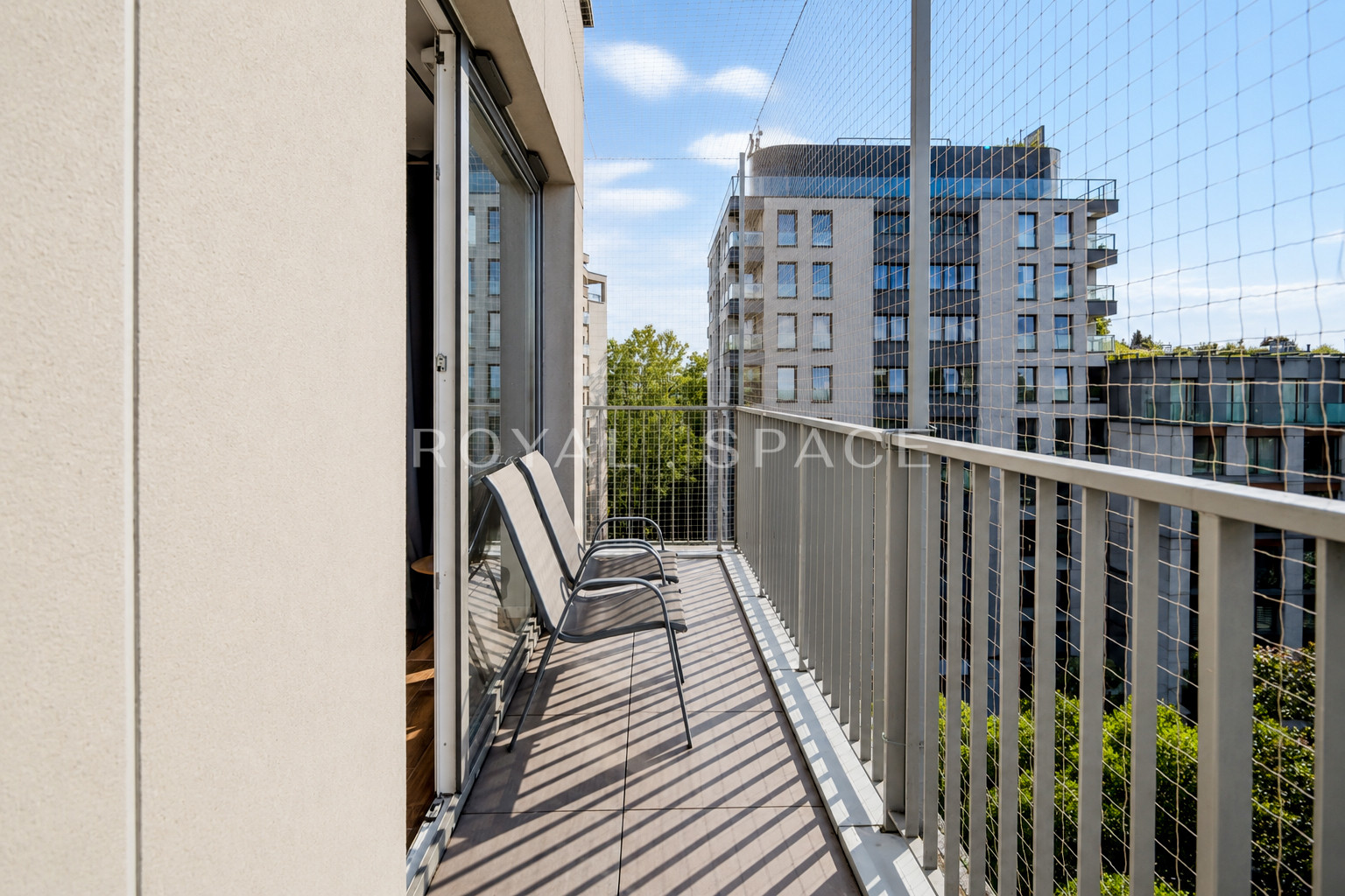 Modern Apartment in the City Centre