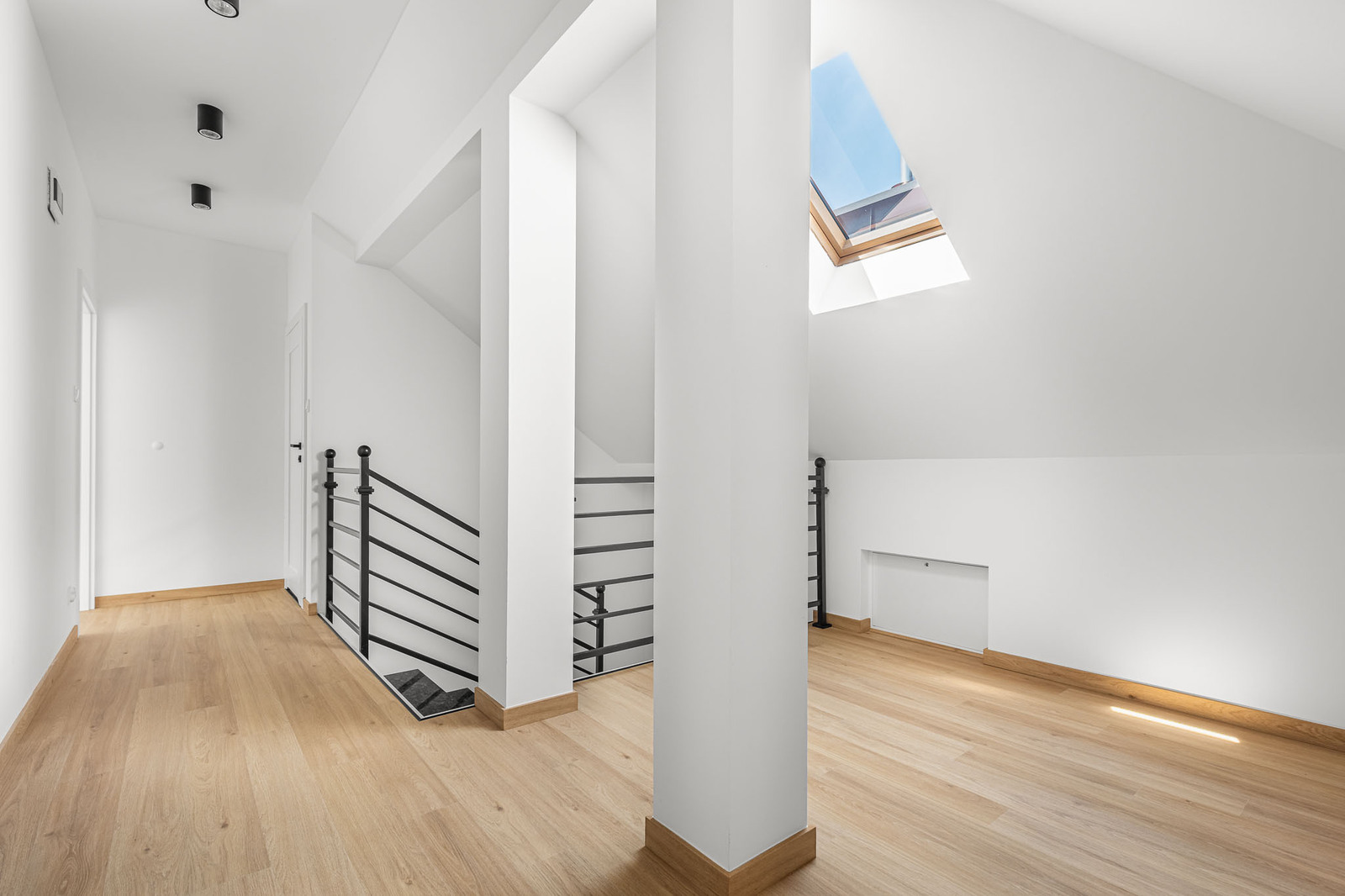 Modern 250 m² House | 7 Rooms | Sadyba