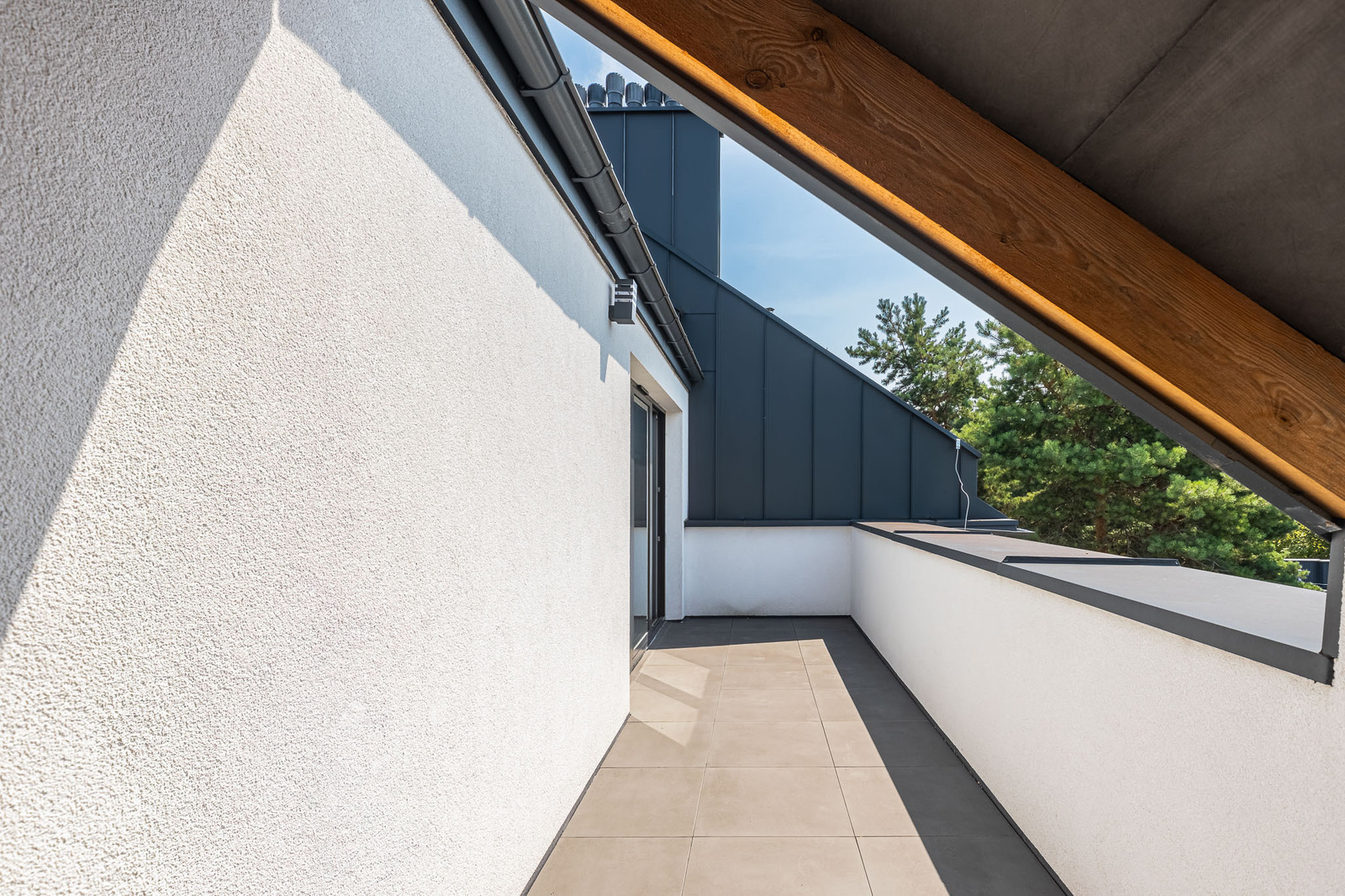 Modern 250 m² House | 7 Rooms | Sadyba