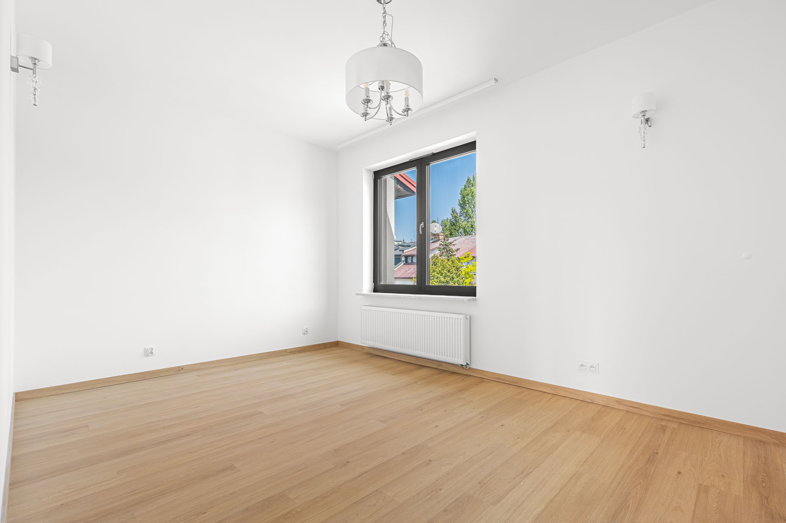Modern 250 m² House | 7 Rooms | Sadyba
