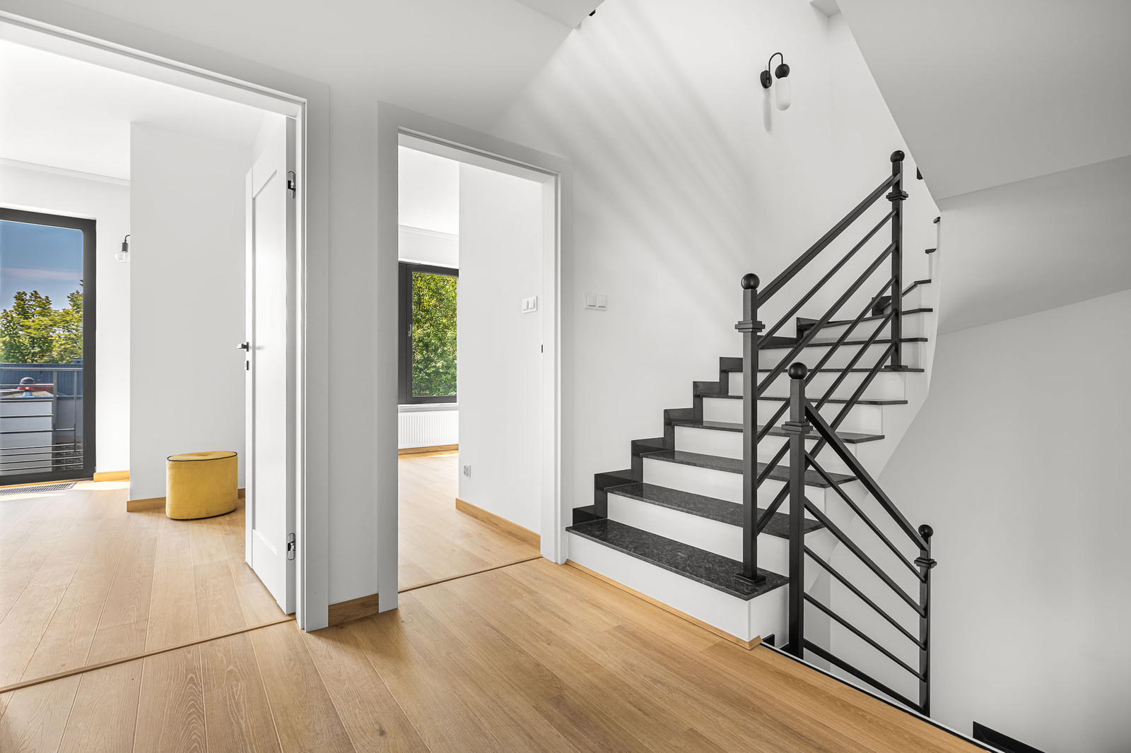 Modern 250 m² House | 7 Rooms | Sadyba