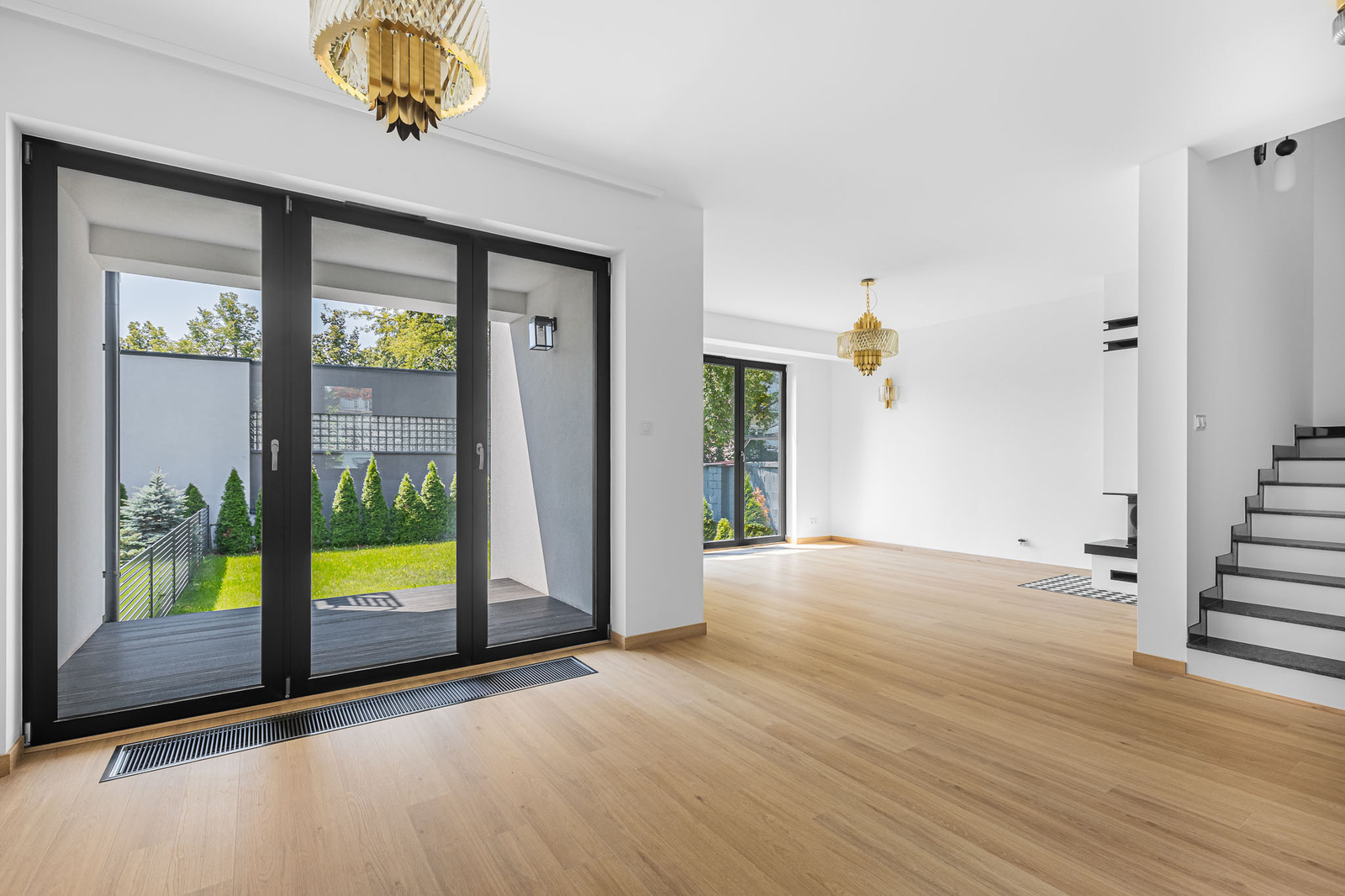 Modern 250 m² House | 7 Rooms | Sadyba