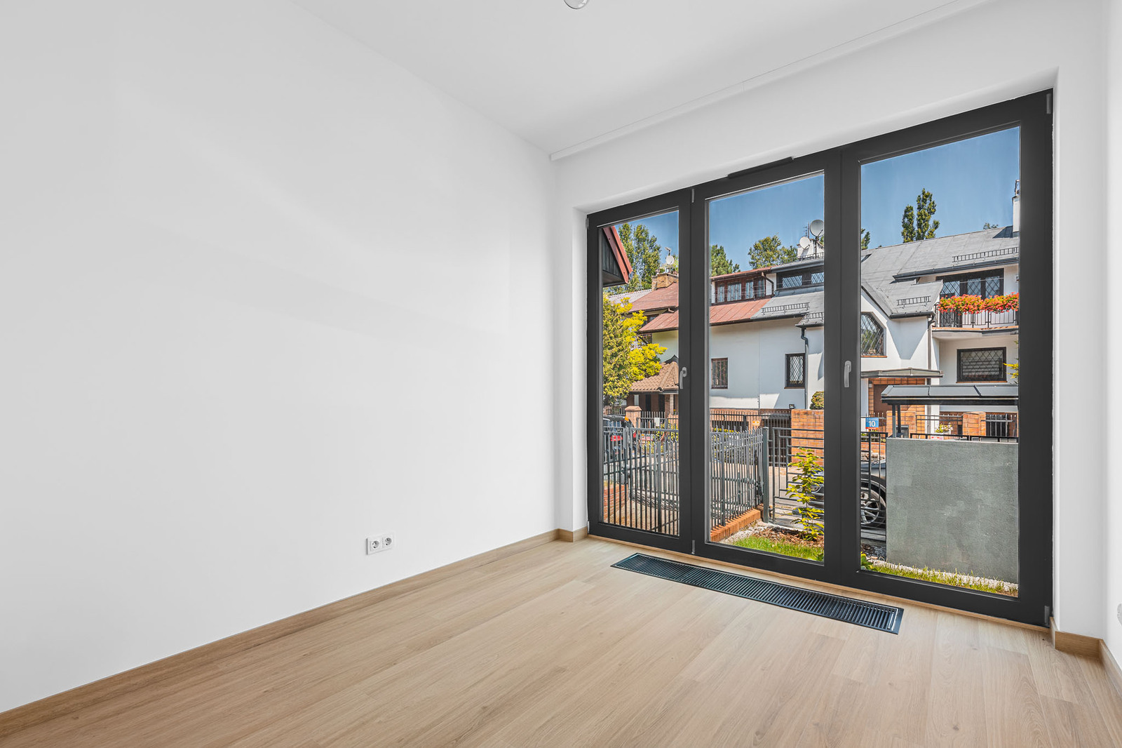 Modern 250 m² House | 7 Rooms | Sadyba