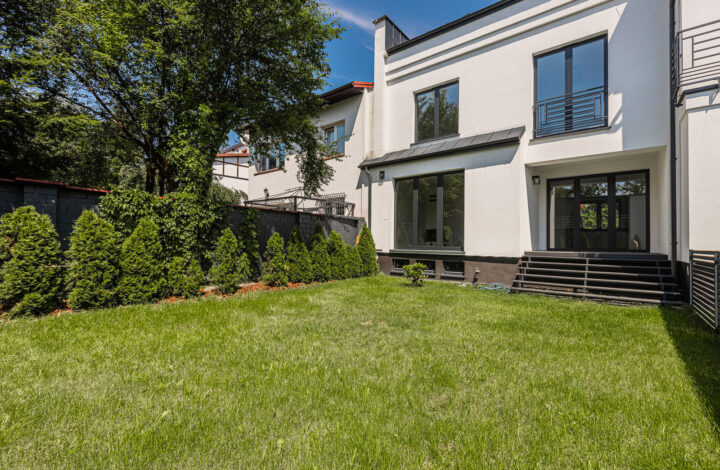 Modern 250 m² House | 7 Rooms | Sadyba
