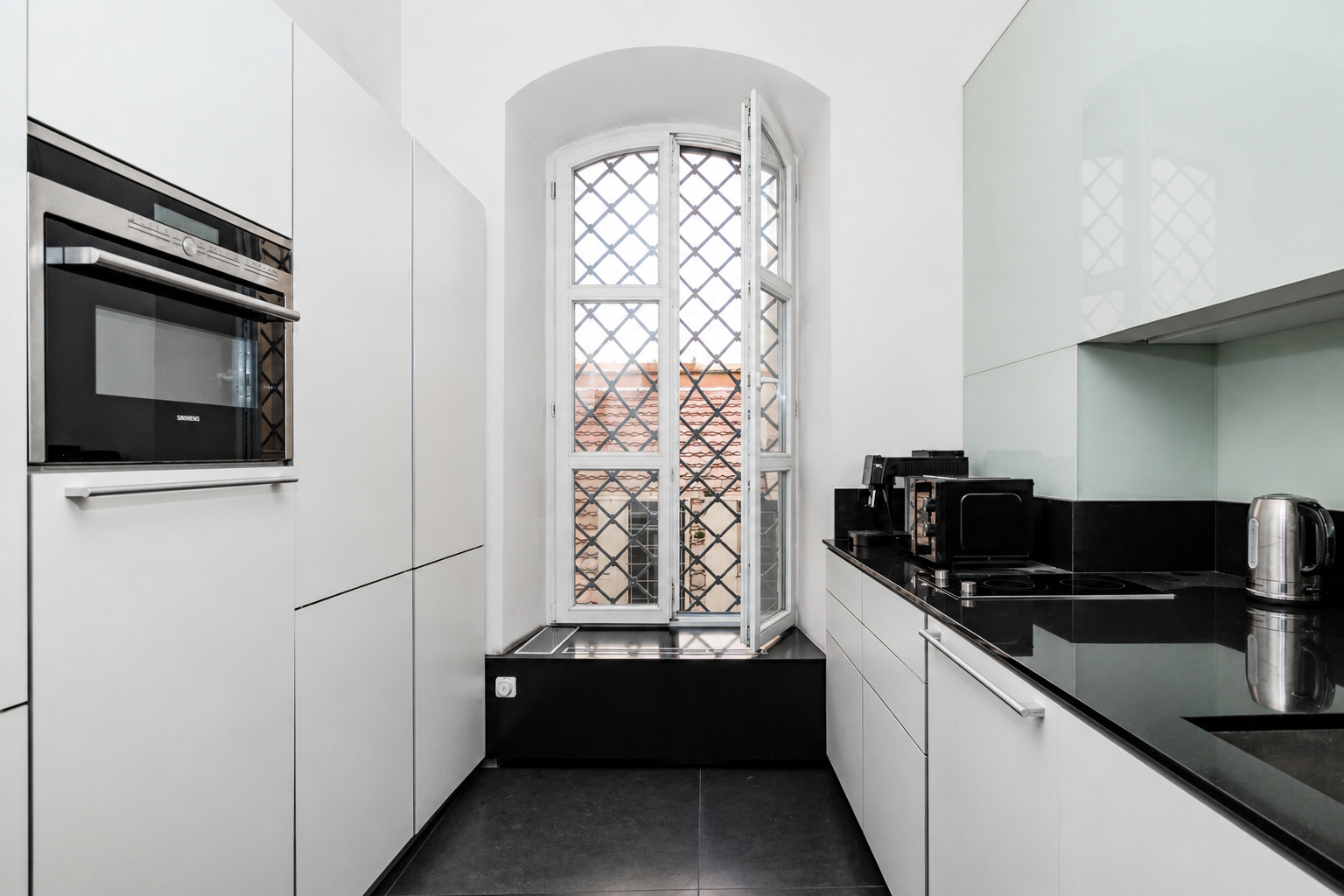 Apartment by the Main Square | St. Thomas St.