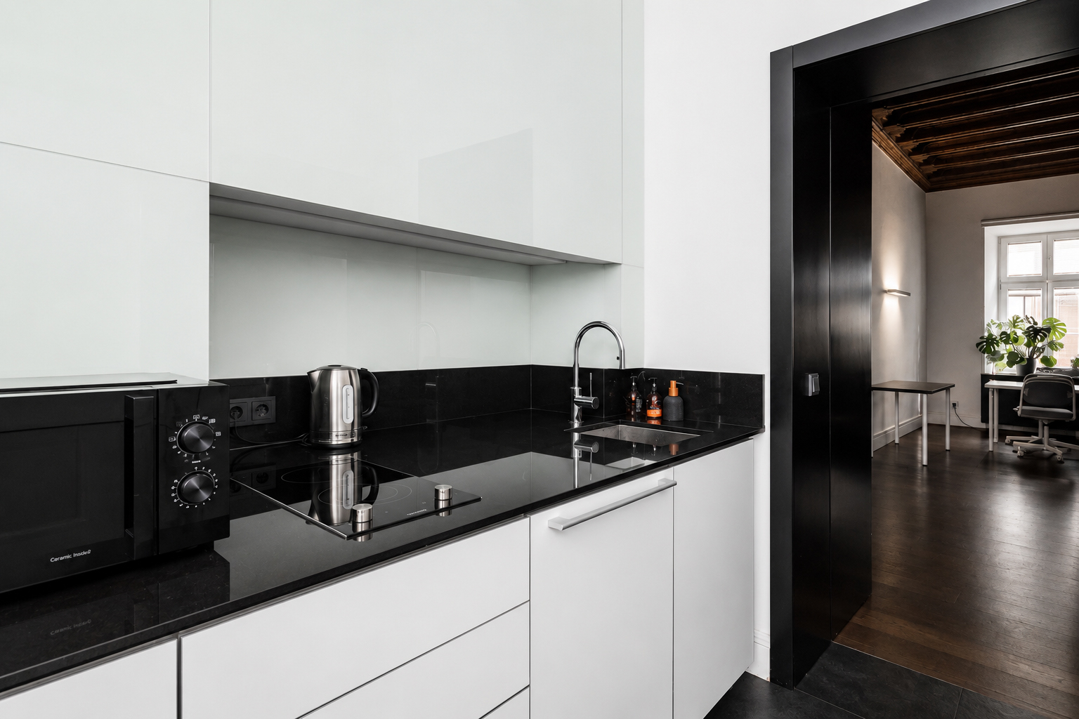 Apartment by the Main Square | St. Thomas St.