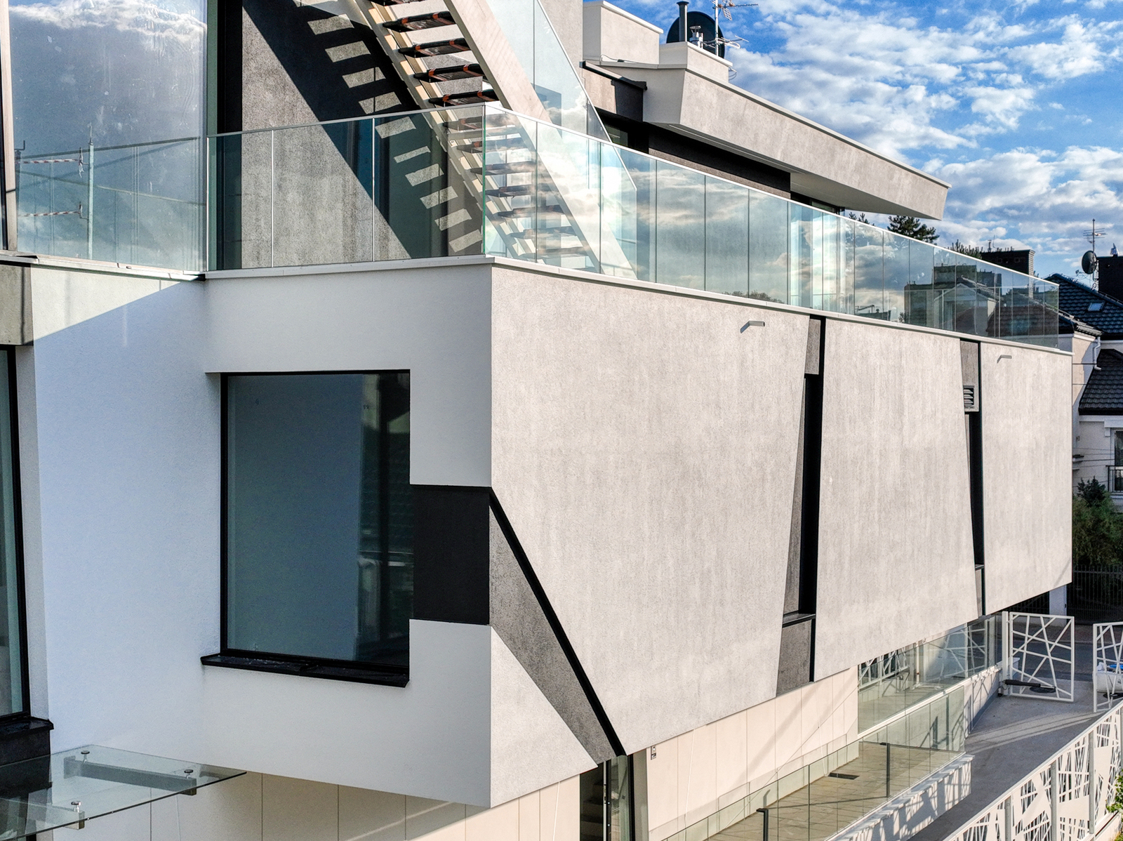 Prestigious Apartment | Rumiana House II