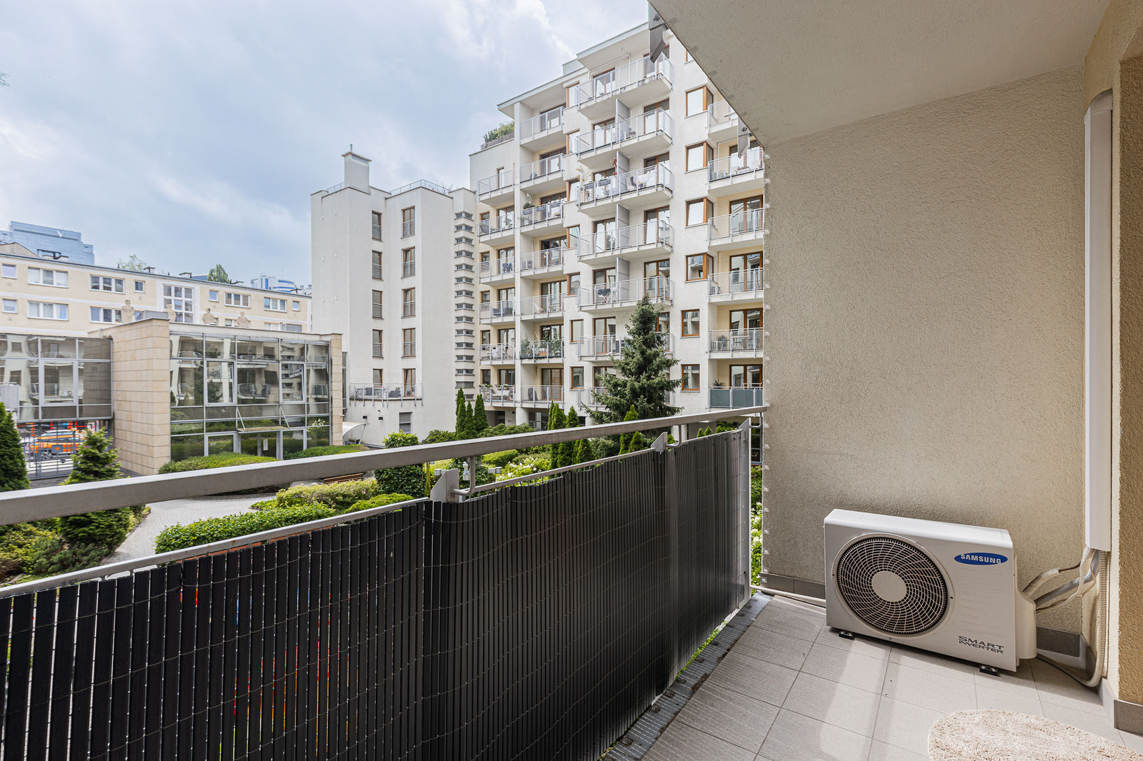 Spacious Apartment in the Heart of Warsaw