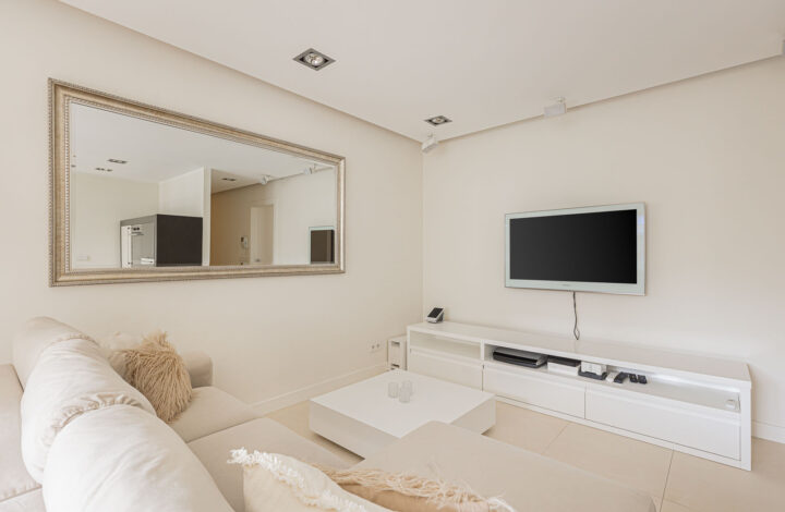 Spacious Apartment in the Heart of Warsaw