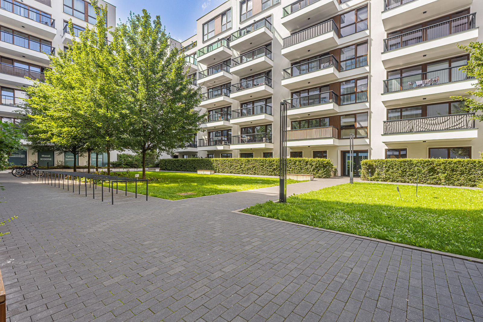 Apartment Overlooking Browary Warszawskie