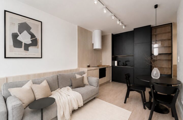 Apartment with balcony, AC and dressing room!