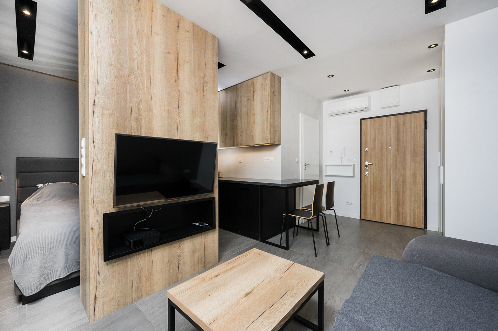 Studio with a large terrace & view of the Vistula!