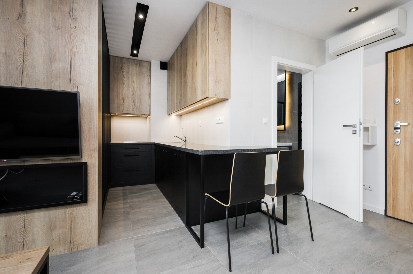 Studio with a large terrace & view of the Vistula!