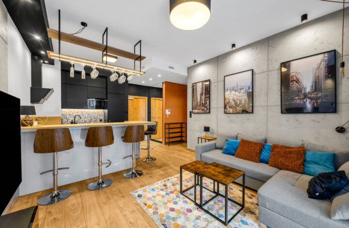 Elegant Mokotów apt with loggia & garage