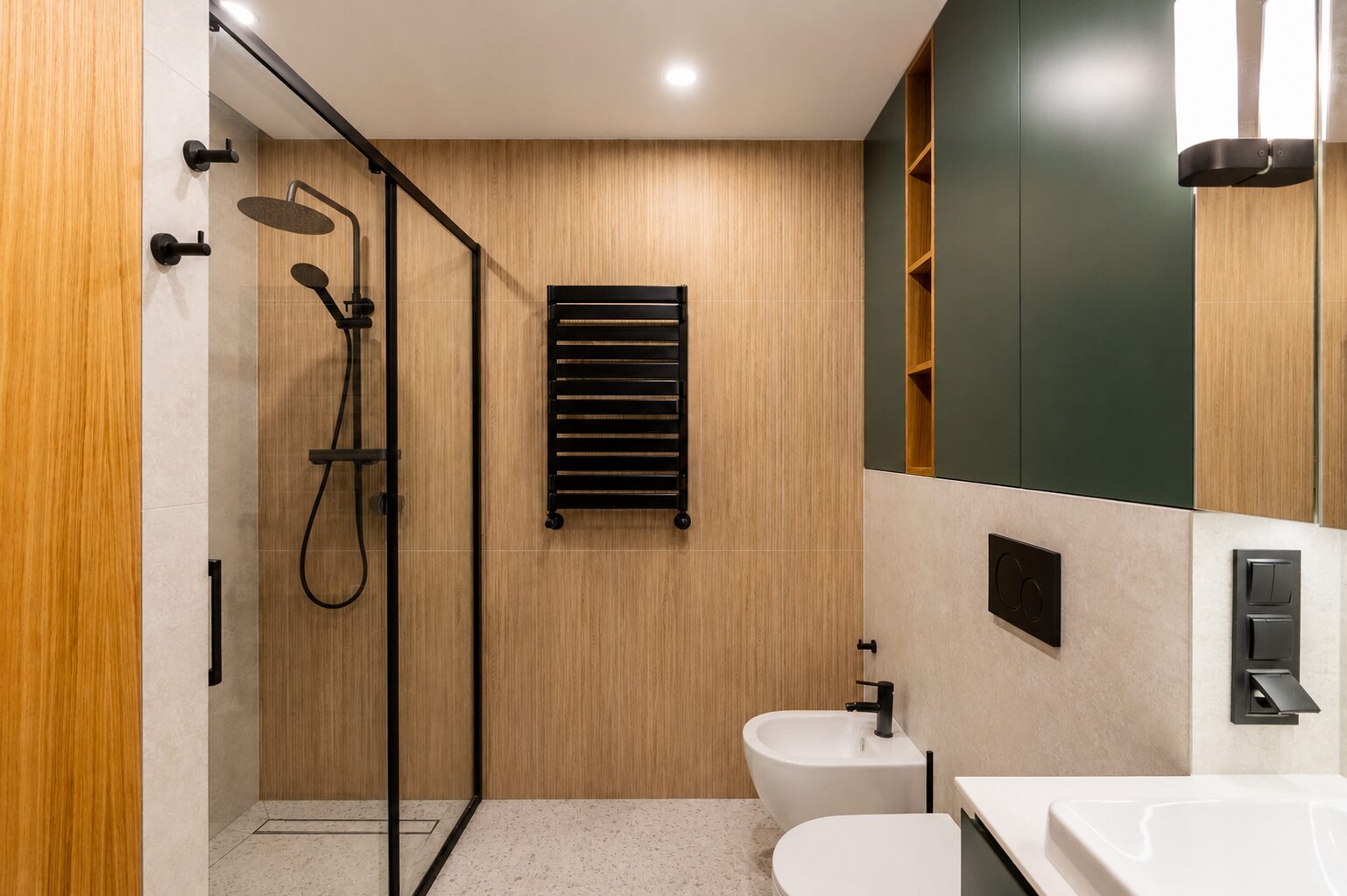 Stylish apartment with private garden!