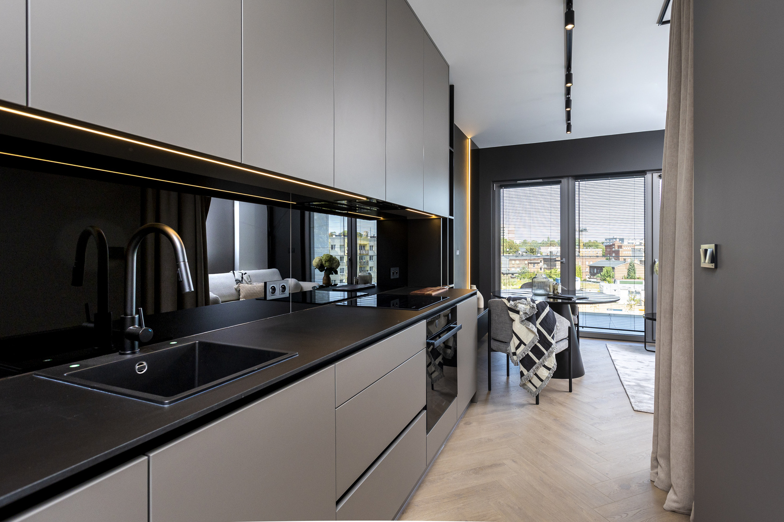 Nowy apartament studio z sypialnią w Noho N14