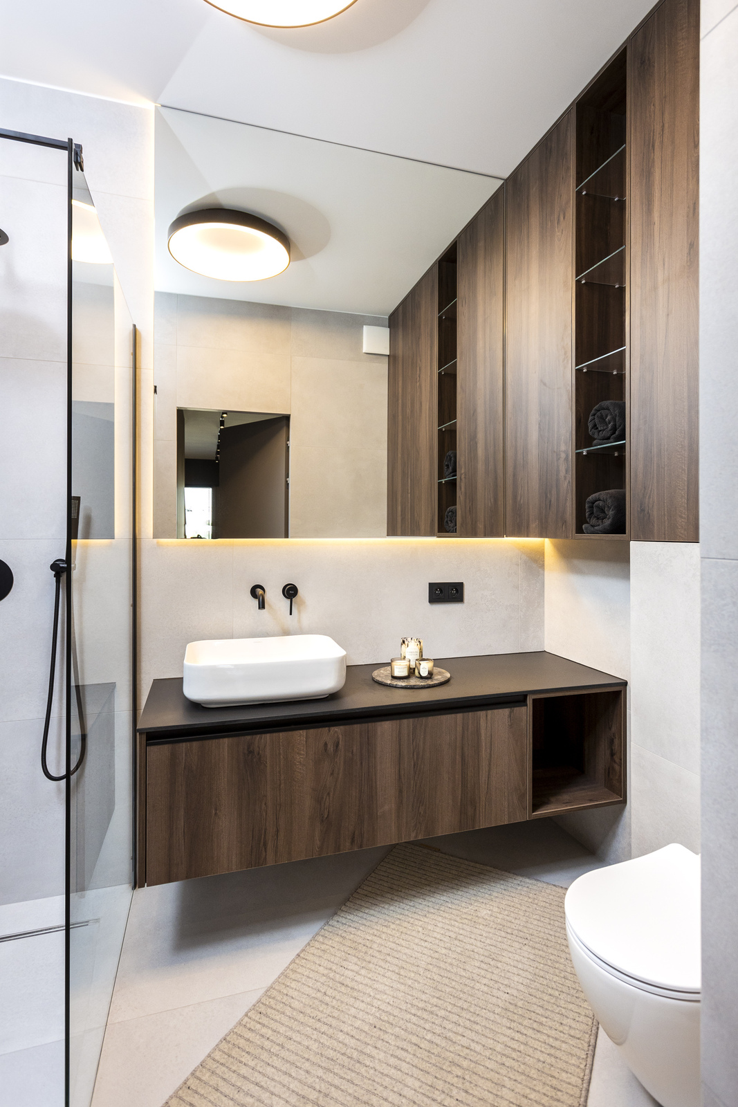 Nowy apartament studio z sypialnią w Noho N14