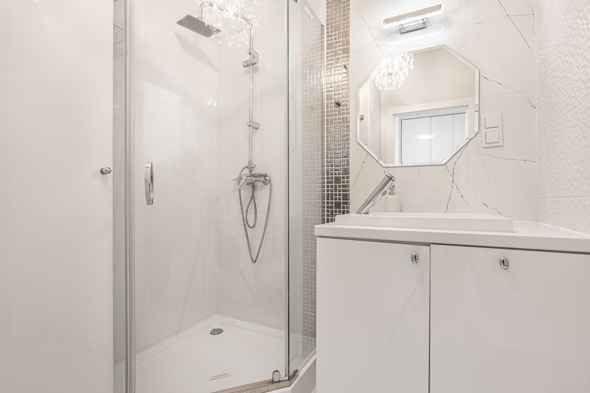 Modern Studio Apartment with Garden | Mokotów