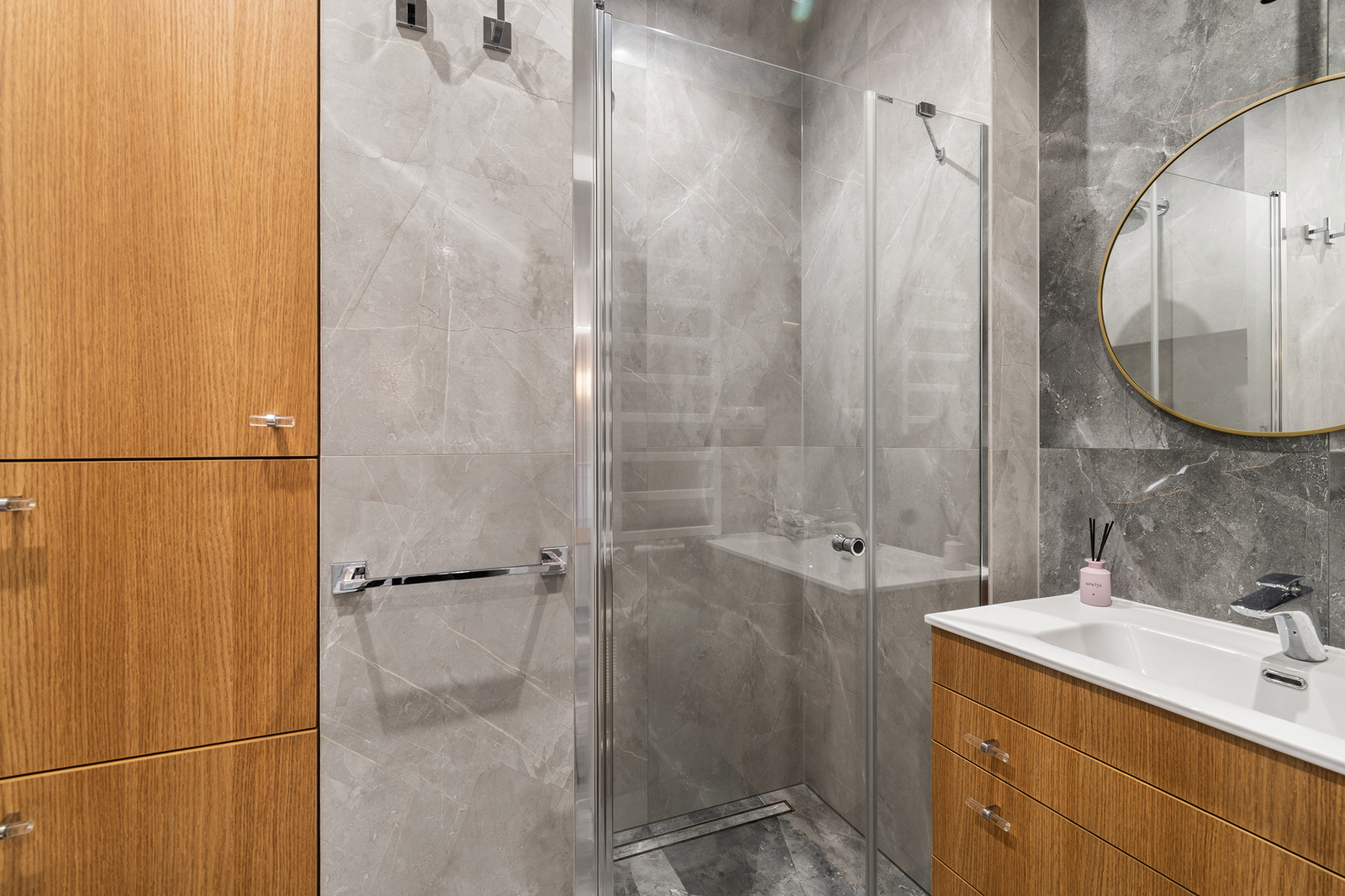 Nowoczesny apartament na Grzybowskiej 37!