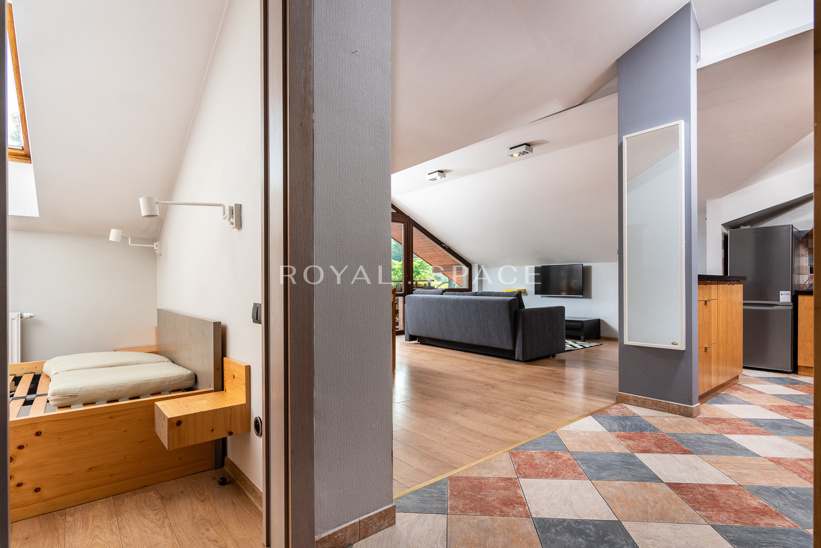 Apartment Surrounded by Greenery!