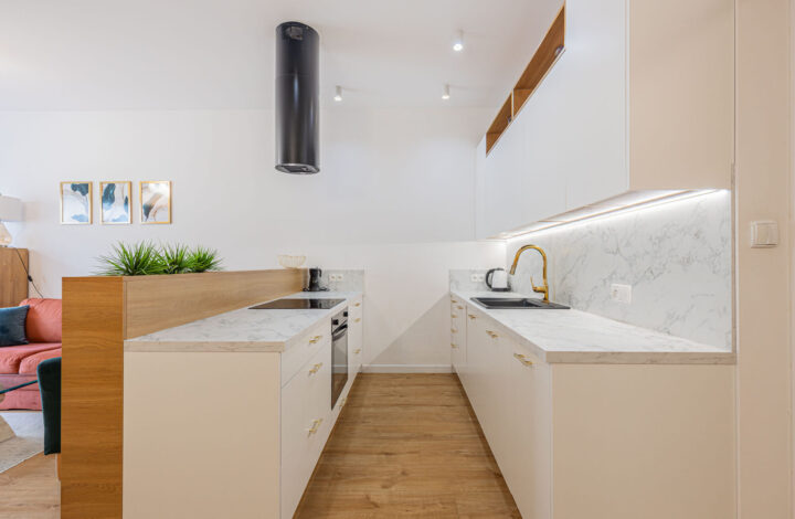 Eko-Park | Apartment by Pole Mokotowskie