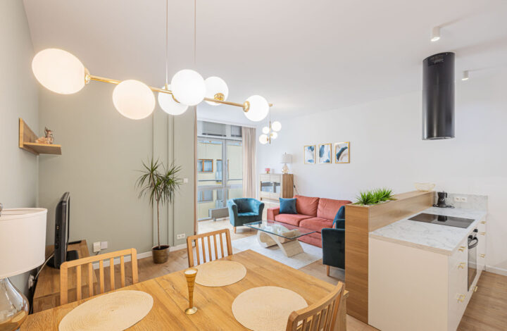 Eko-Park | Apartment by Pole Mokotowskie