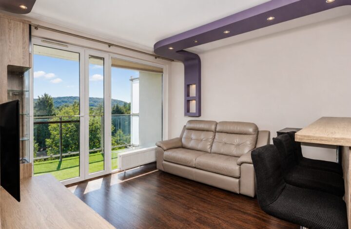 Apartment Overlooking Greenery | Bronowice
