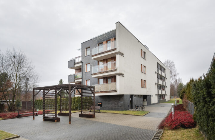 Apartment Overlooking Greenery | Bronowice