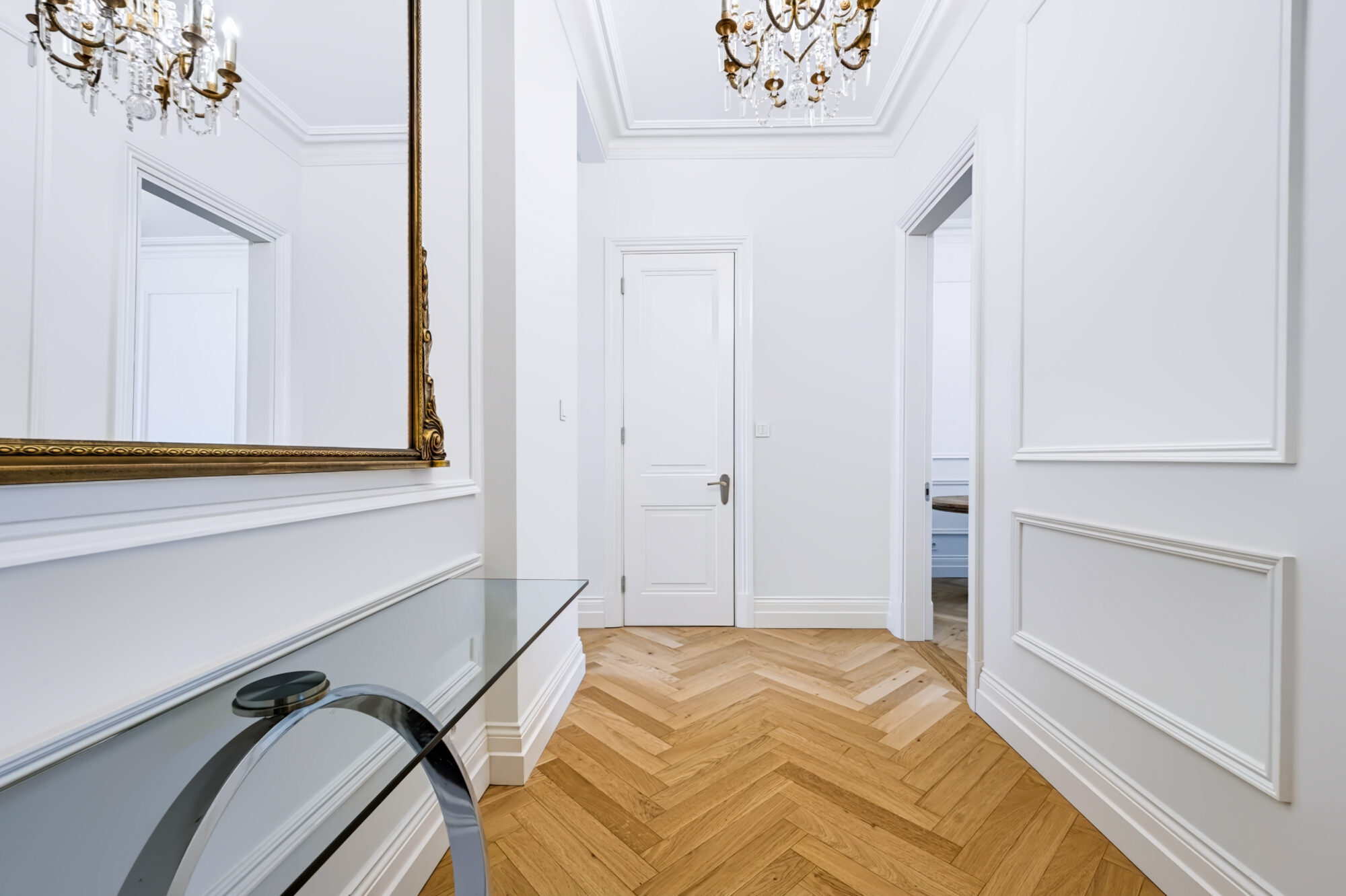 Apartment on Wiejska Street!
