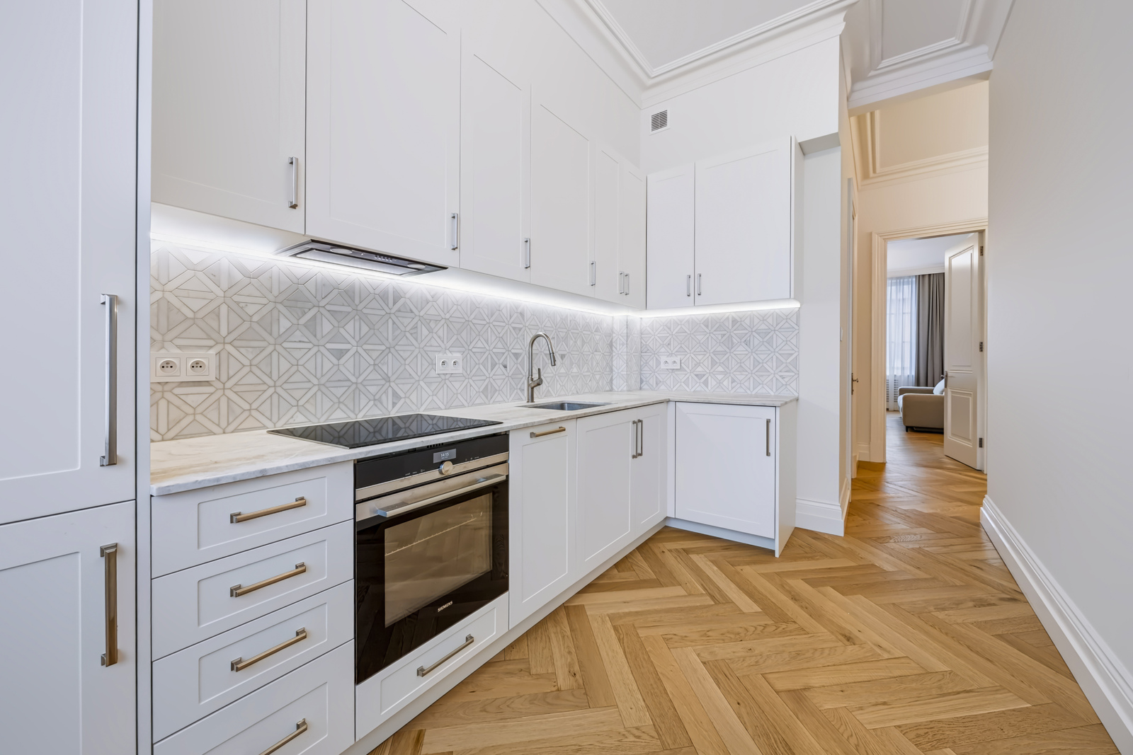Apartment on Wiejska Street!