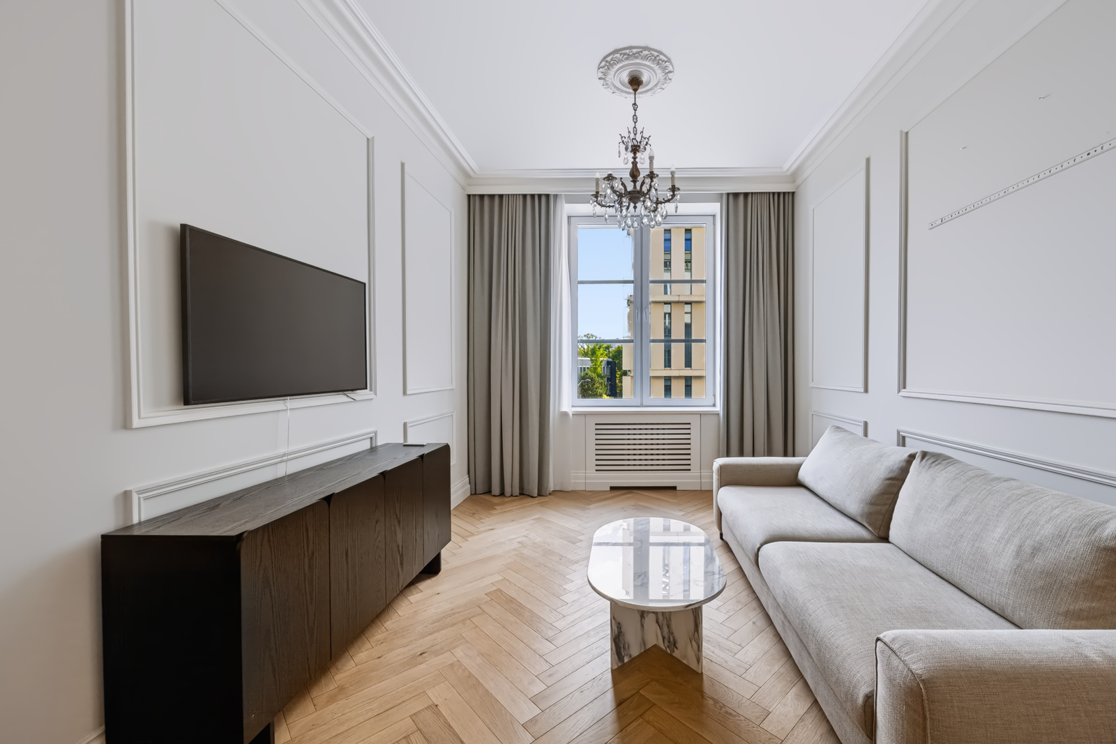 Apartment on Wiejska Street!
