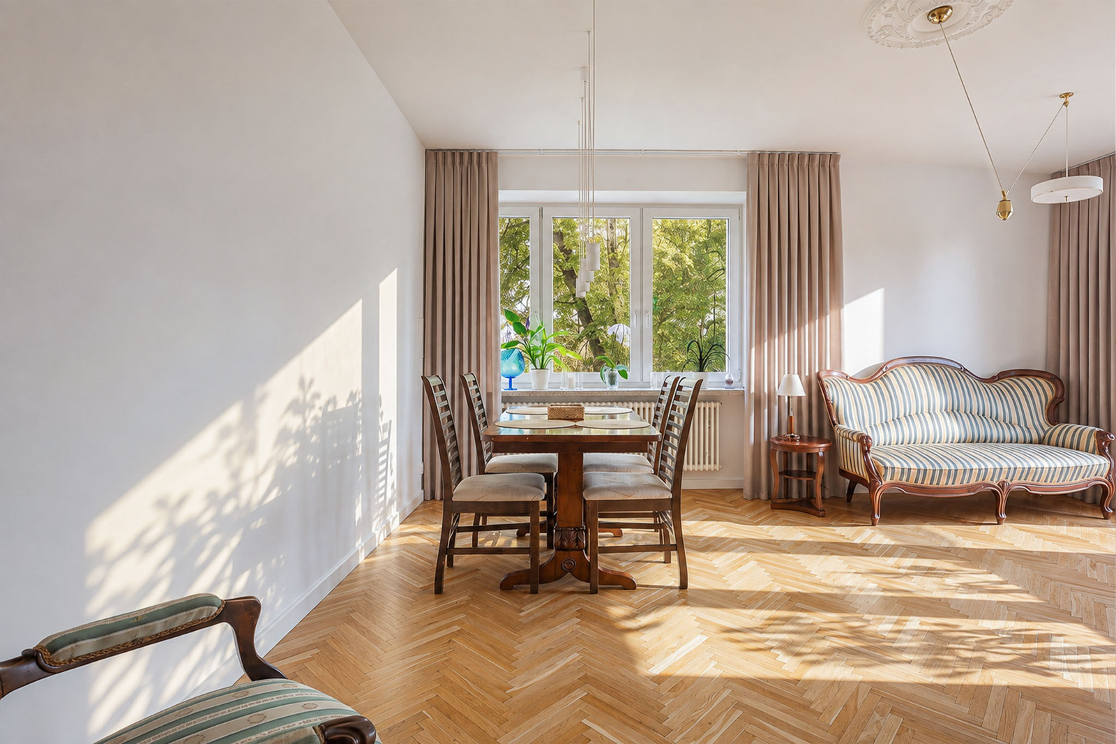 Елегантність у серці Варшави | 72 м² | 3 кімнати