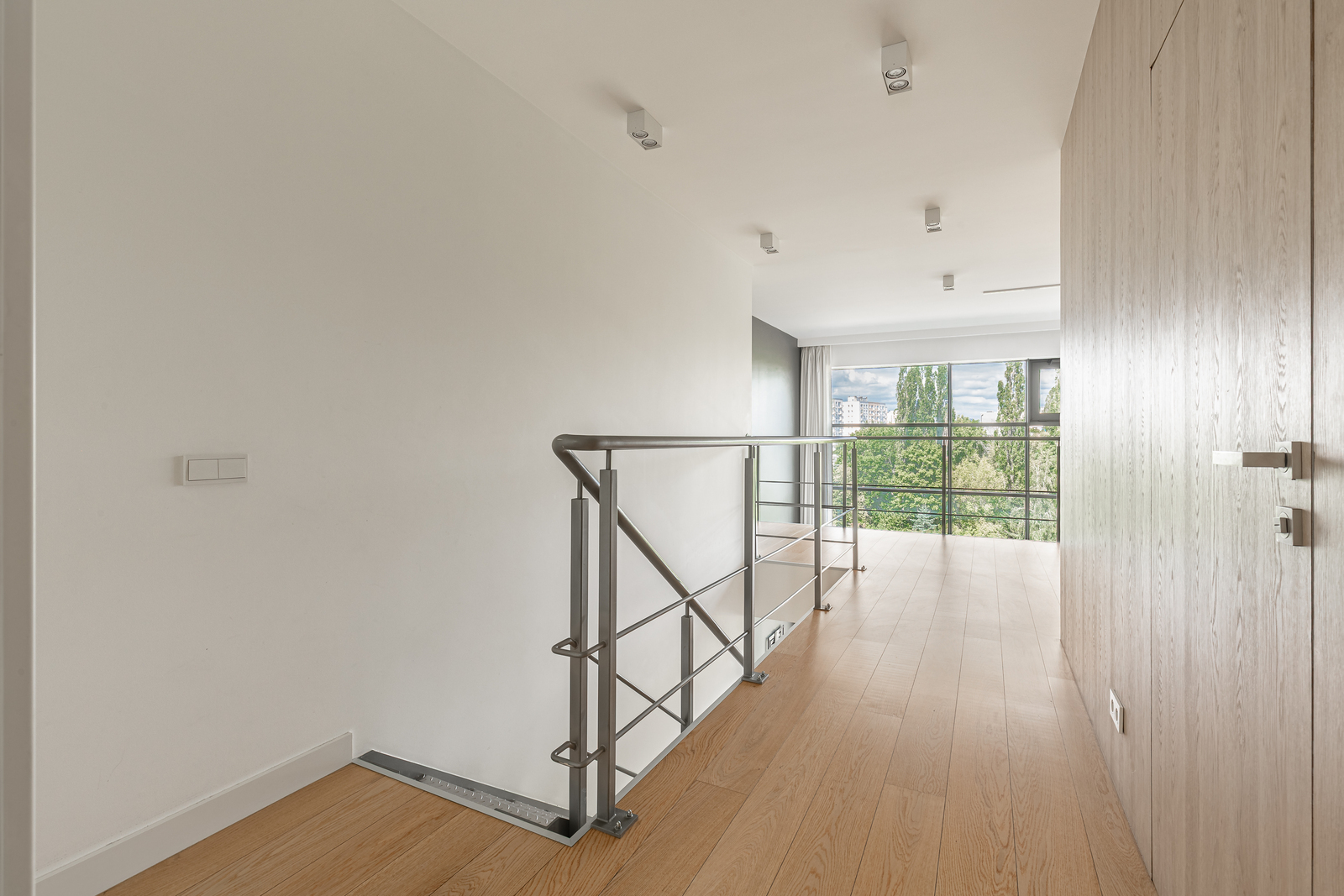 Premium Loft with Park View | Qbik