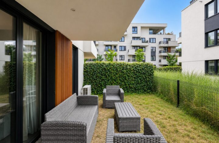 Apartament z ogródkiem na kameralnym osiedlu