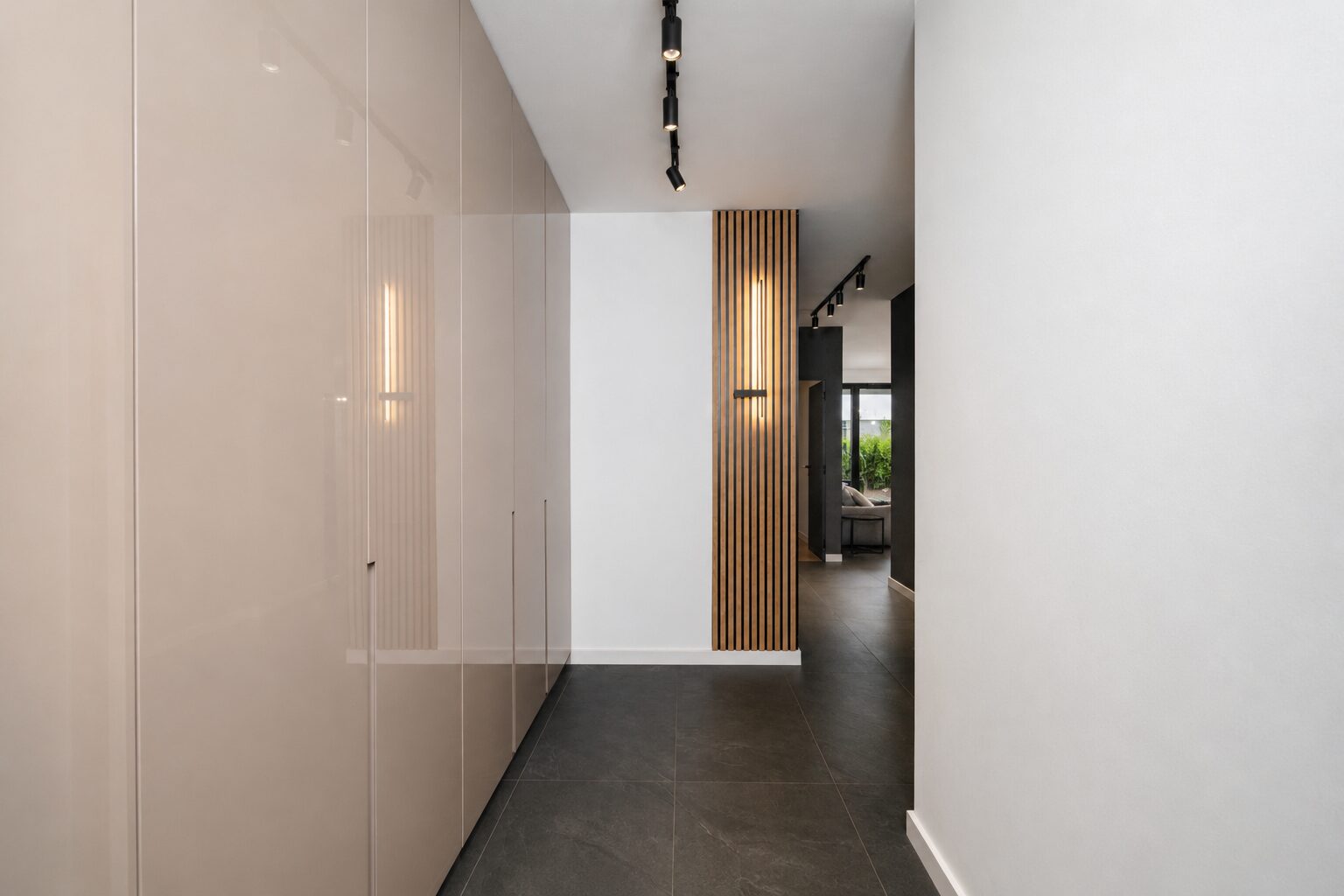 Apartament z ogródkiem na kameralnym osiedlu